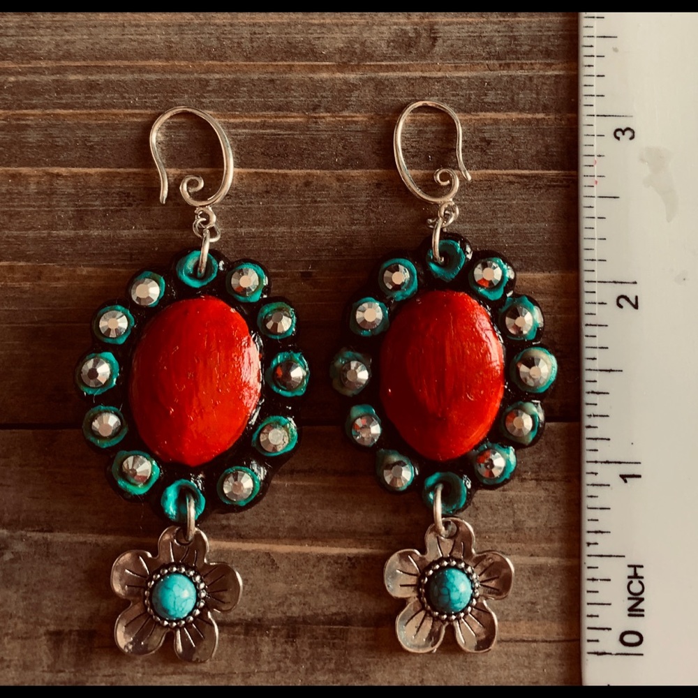 Turquoise and red artisan earrings - Picture 4 of 4